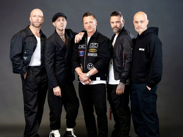 Five - Cardiff - Pit Standing - 02-11-25